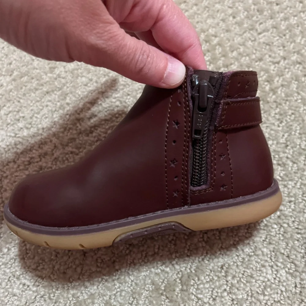 Stride Rite boots - Picture 10 of 11